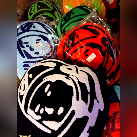 BBC Classic Helmet Head pillow - Picture 2 of 2